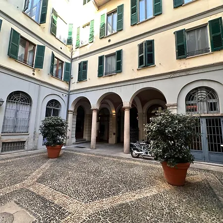 38 Apartament Mediolan